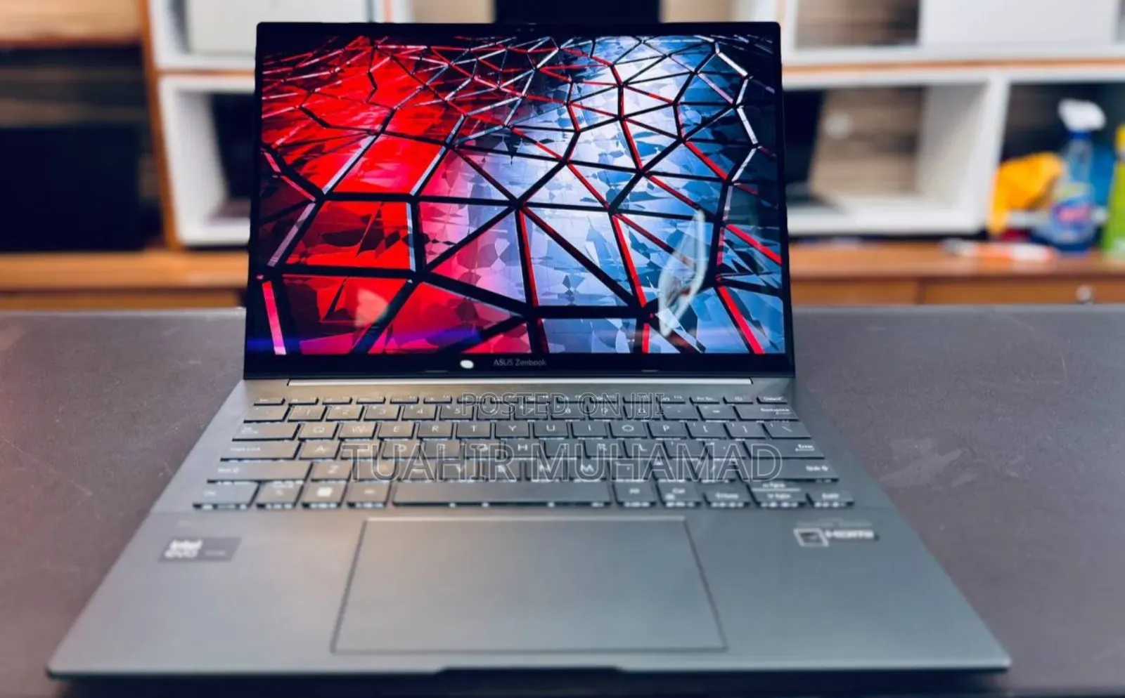 New Asus ZenBook Flip 14 UX461UN 8GB Intel Core Ultra 5 SSD 512GB