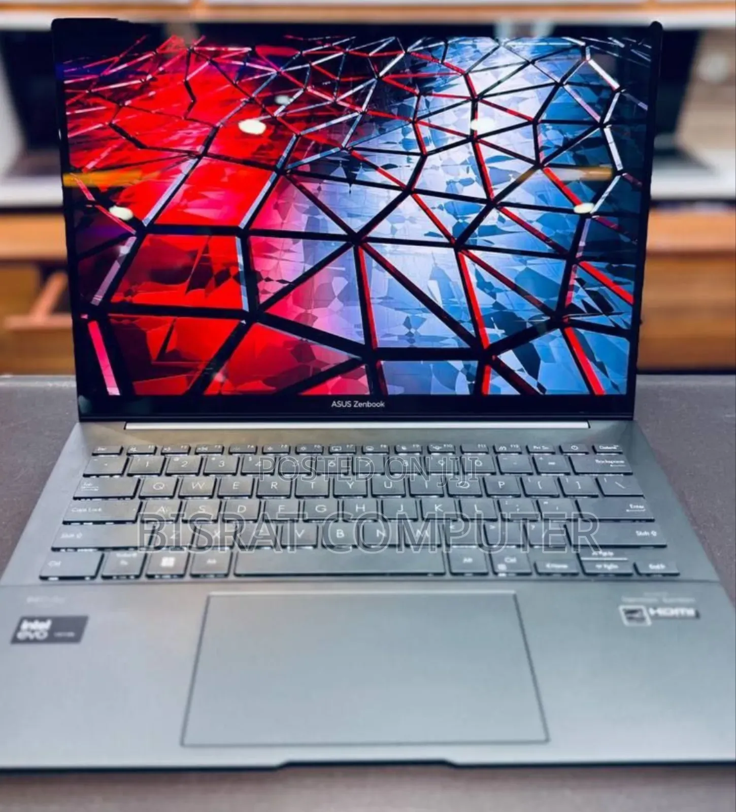 New Laptop Asus ZenBook 13 UX331UN 8GB Intel Core Ultra 5 SSD 512GB