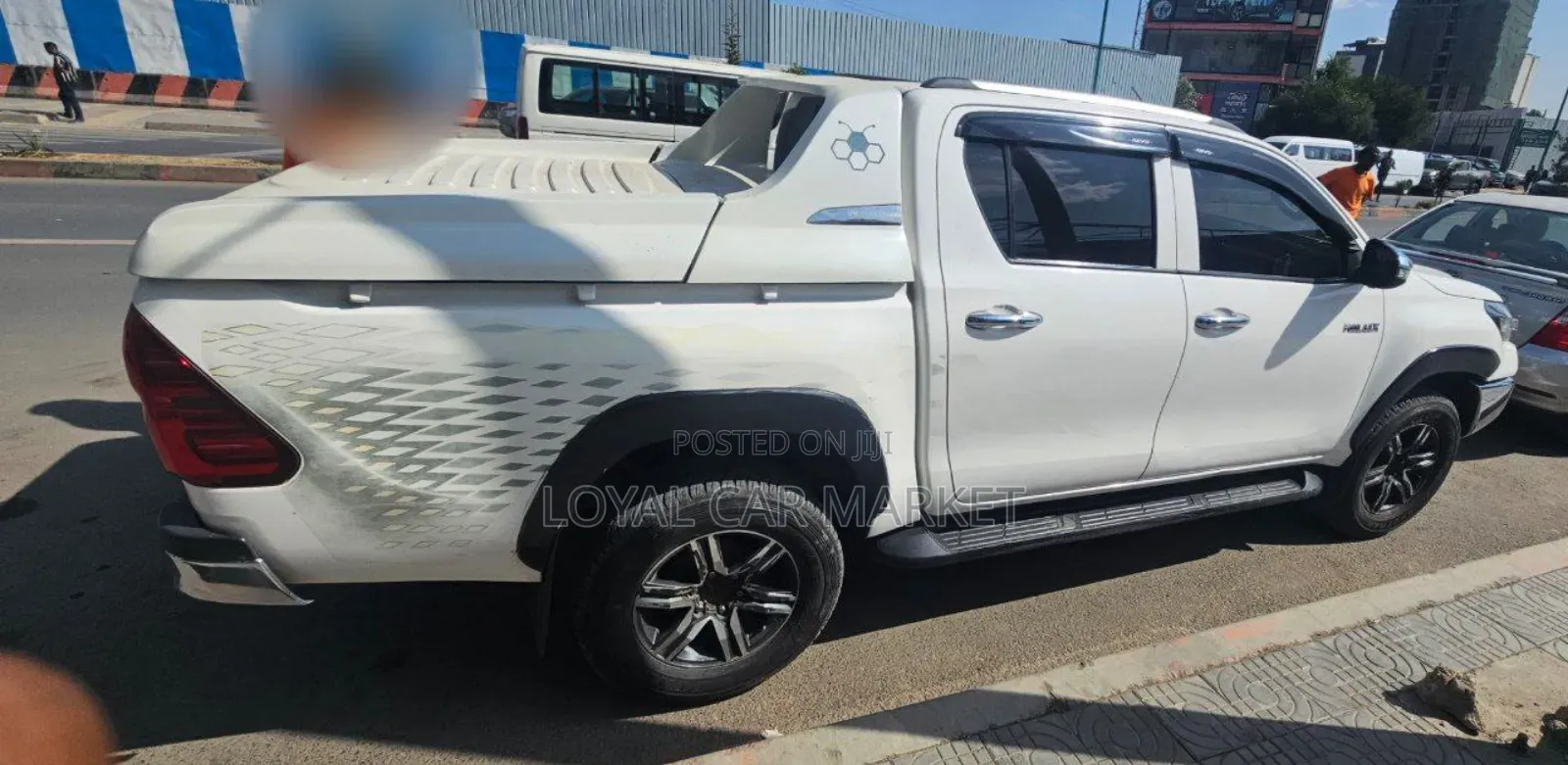 Toyota Hilux 2021 White