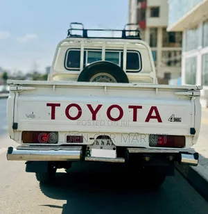 Toyota Land Cruiser 2020 White