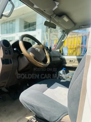 Toyota Land Cruiser 2020 White