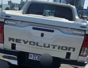 Toyota Hilux 2021 White