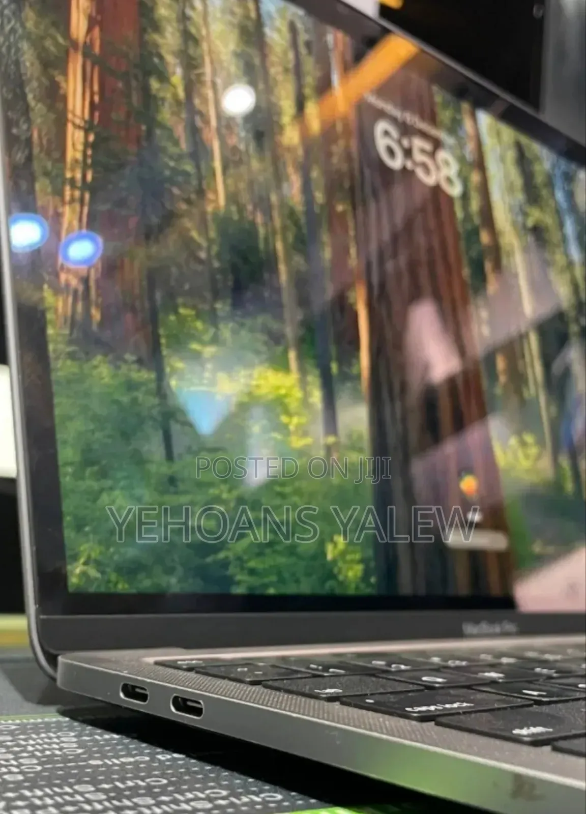 New Laptop Apple MacBook Pro 2022 M2 16GB Apple M2 SSD 256GB