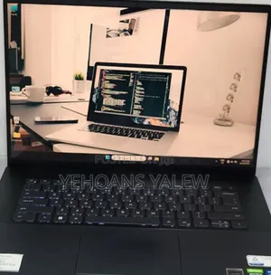 New Laptop Dell Inspiron 16 5620 16GB Intel Core i5 SSD 512GB