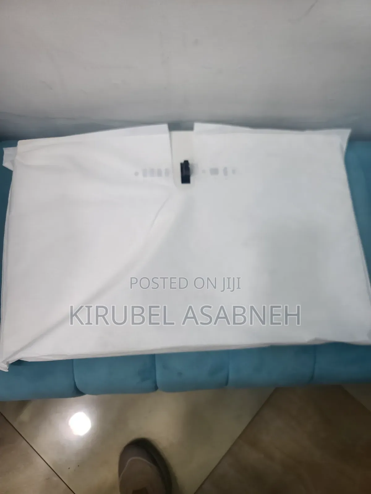 New HP 200 G4 22 All-in-One 8GB Intel Core I5 SSD 512GB