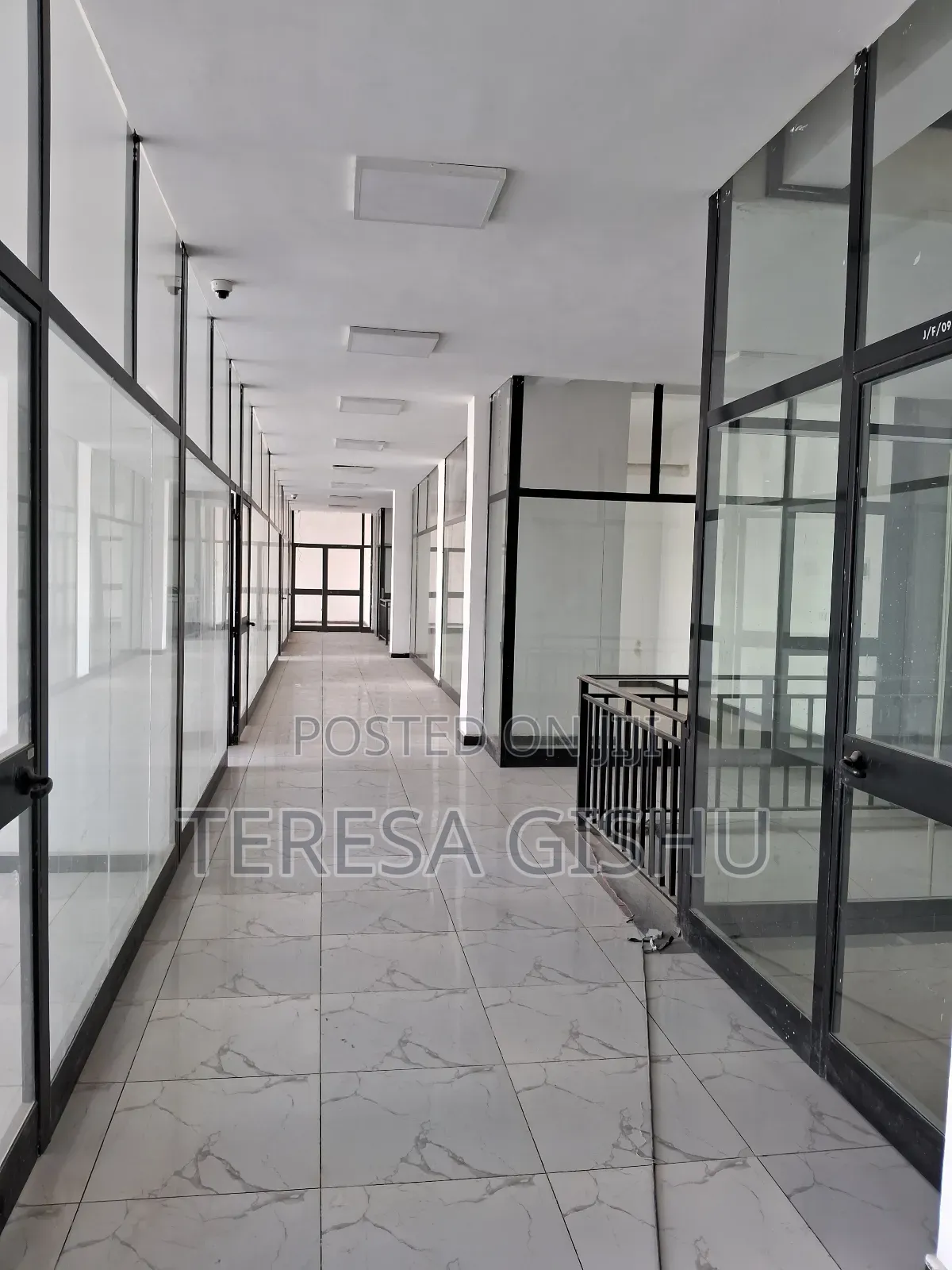 የንግድ ሱቅ ሺያጭ