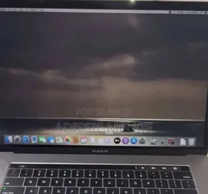 Photo - New Laptop Apple MacBook Pro 2019 32GB Intel Core I9 SSD 512GB