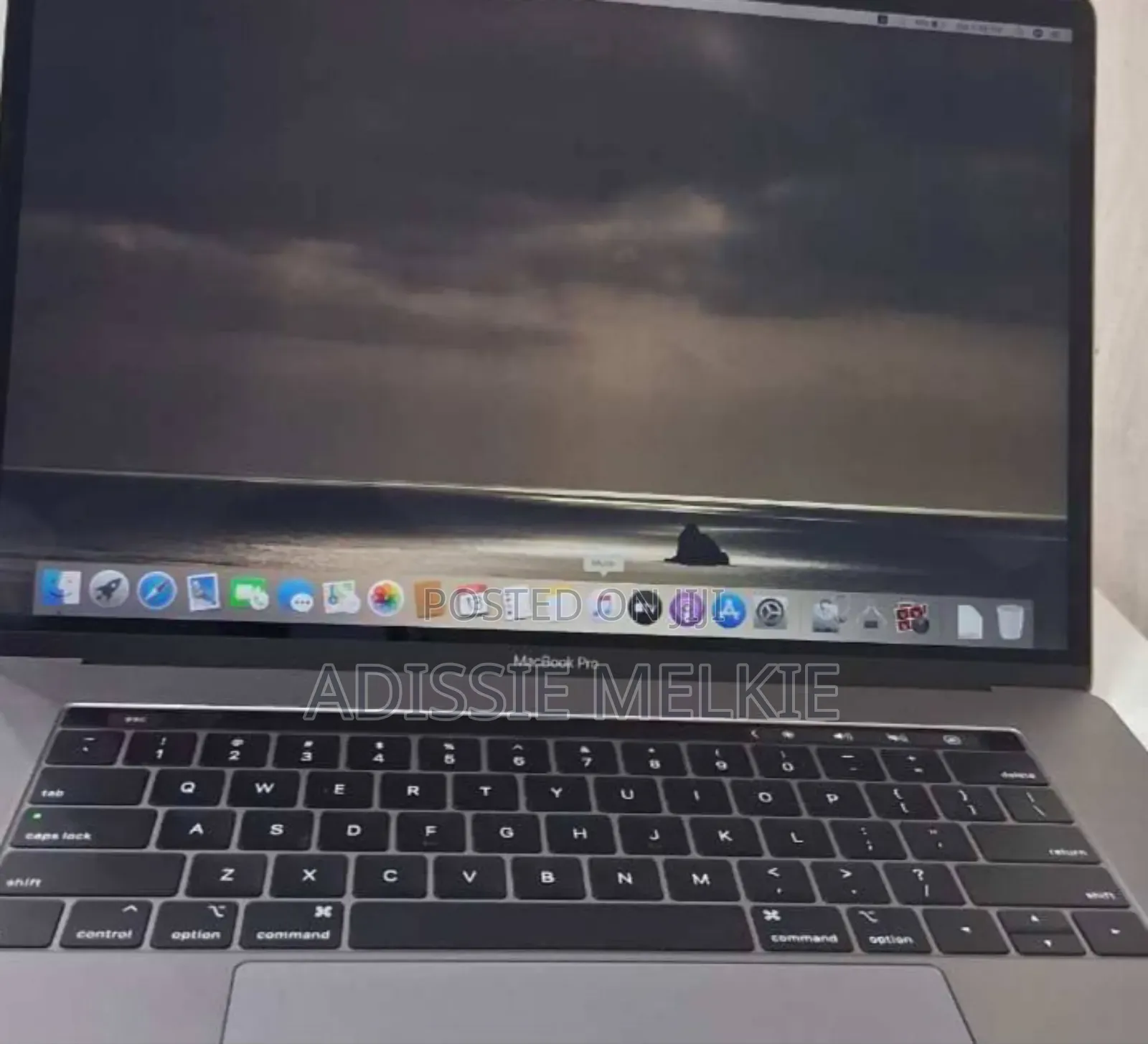 New Laptop Apple MacBook Pro 2019 32GB Intel Core I9 SSD 512GB