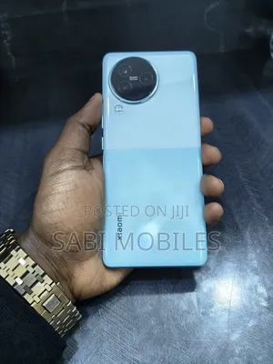 Photo - New Xiaomi Civi 3 256 GB Blue