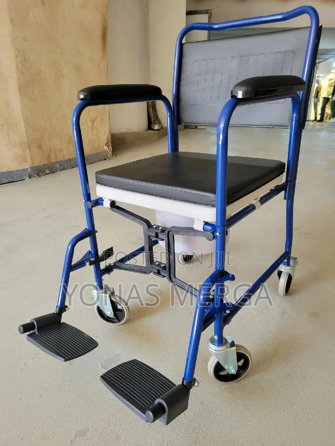 Commode/Shower Chair棘血folding Shower Chair W/ Bidet 160kg