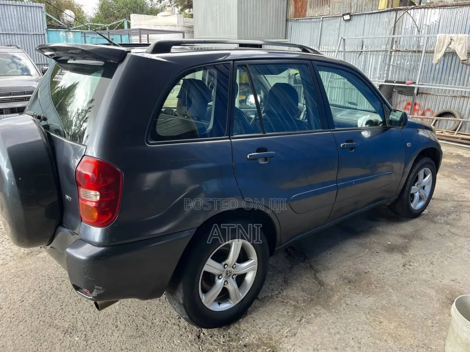 Toyota RAV4 1.8 2005 Gray