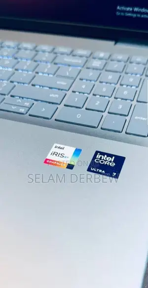 Photo - New Laptop Dell Inspiron 16 5620 16GB Intel Core Ultra 7 SSD 1T