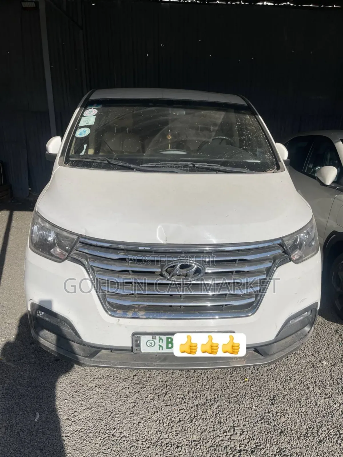 Hyundai H1 2021 White