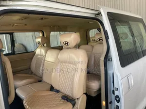 Hyundai H1 2021 White