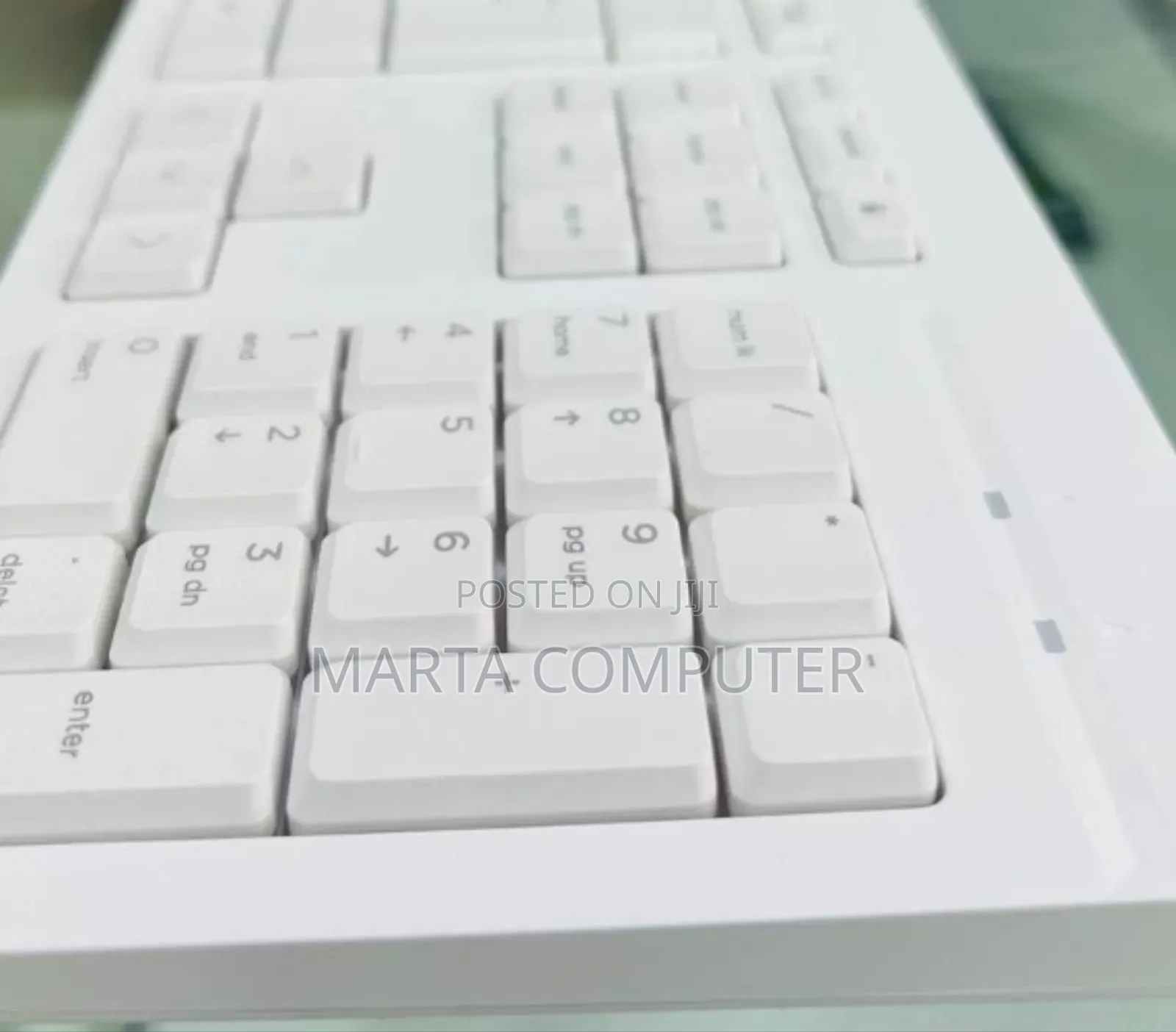 New HP 200 G4 22 All-in-One 8GB Intel Core I5 SSD 512GB