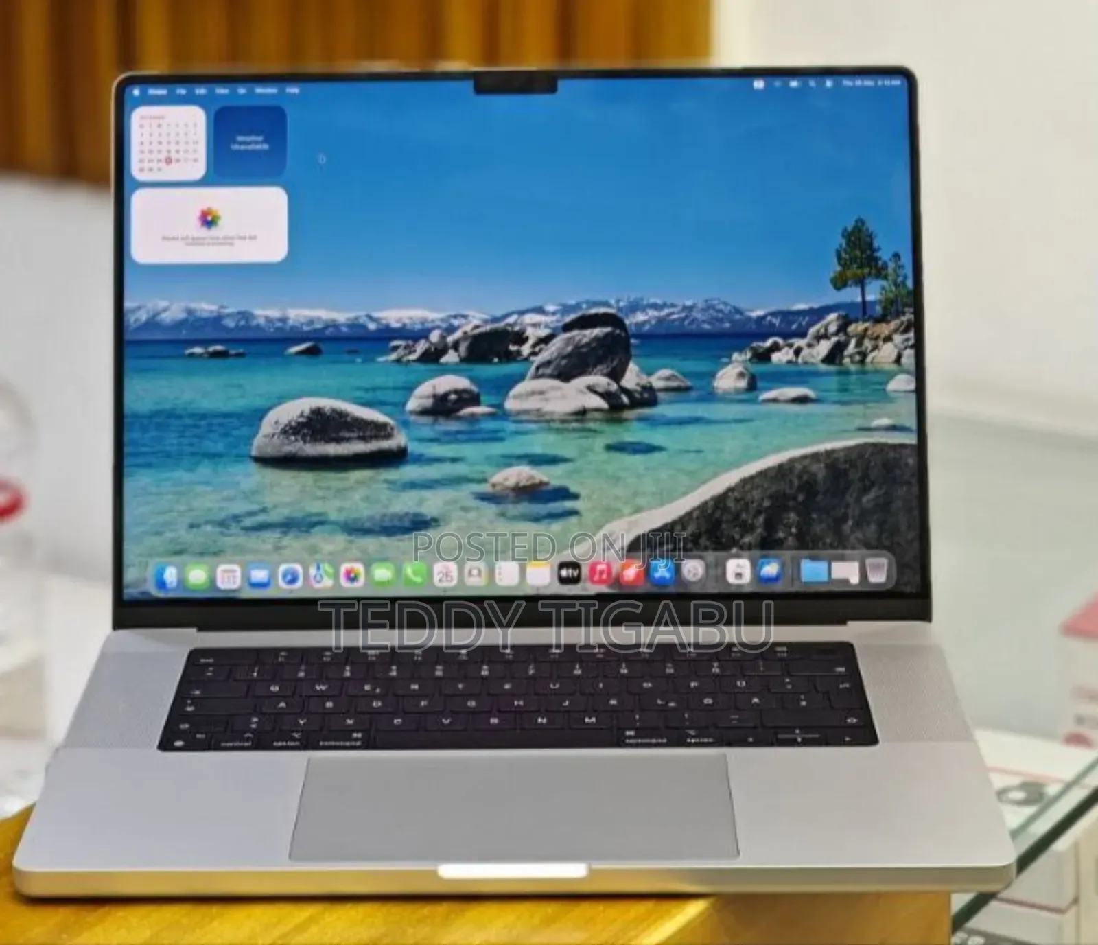 New Laptop Apple MacBook Pro M1 16GB Apple M1 SSD 512GB