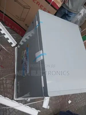 Chest Freezers 23s Deliver