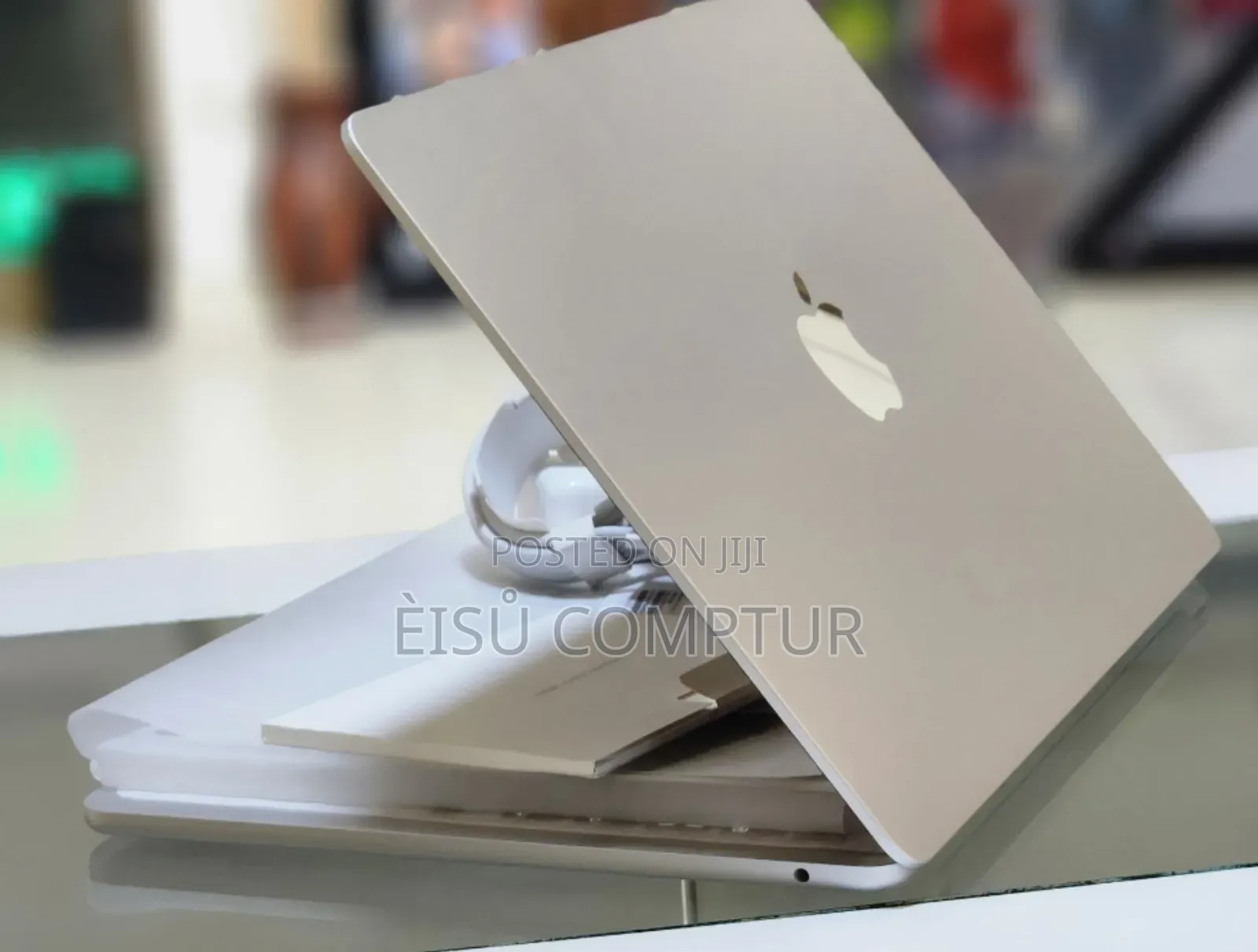 New Apple MacBook Air 2025 M4 13-Inch 16GB Apple M4 Max SSD 256GB