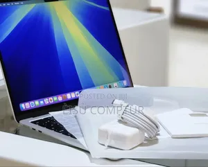 New Apple MacBook Air 2025 M4 13-Inch 16GB Apple M4 Max SSD 256GB