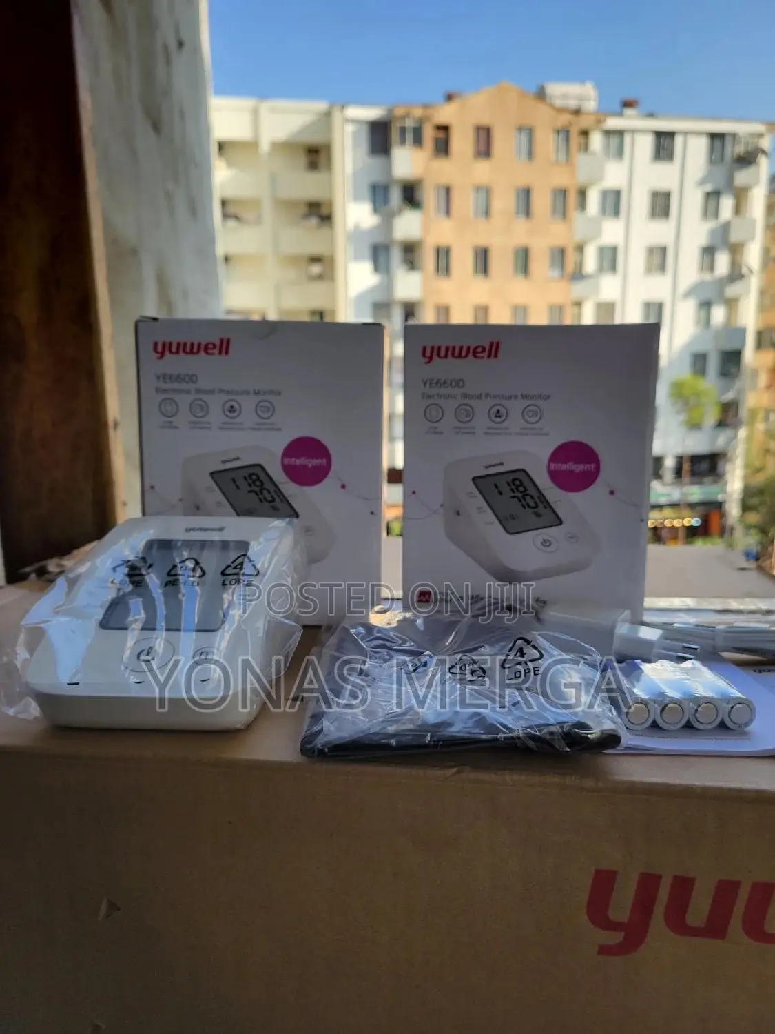 Blood Pressure Monitors, Clinic Set Up, Medical Equipment