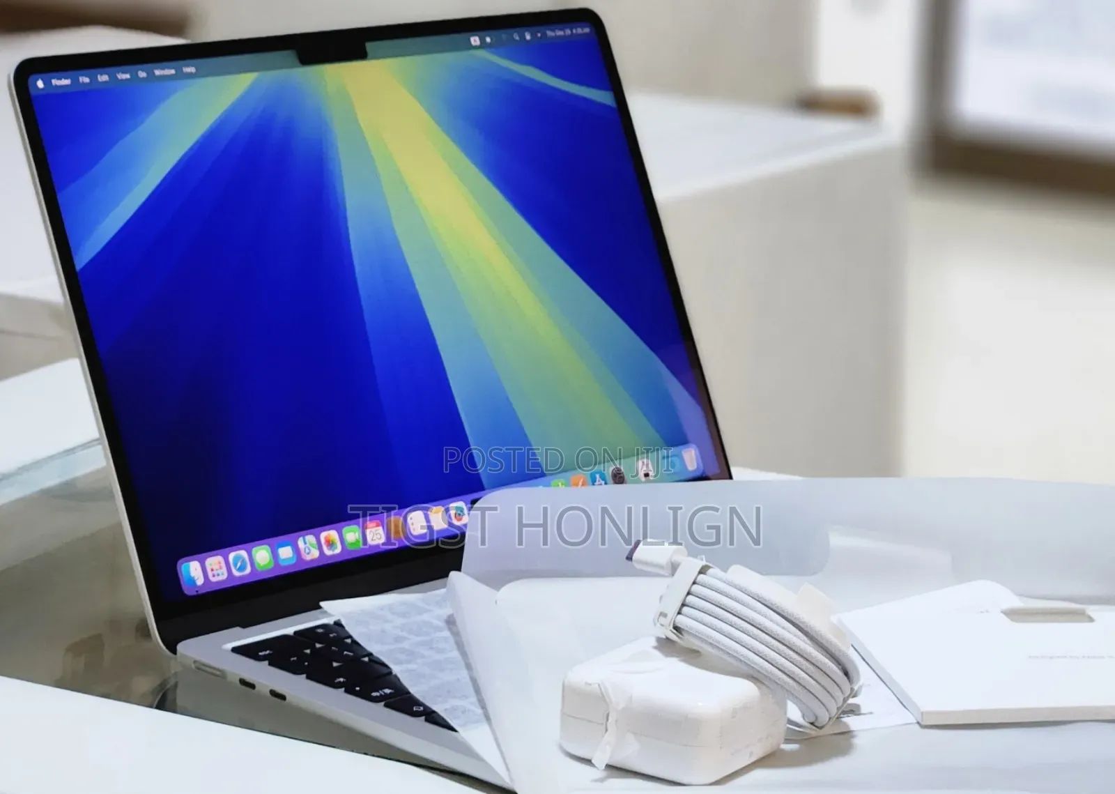 New Laptop Apple MacBook Air 16GB Apple M4 SSD 256GB