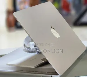 New Laptop Apple MacBook Air 16GB Apple M4 SSD 256GB