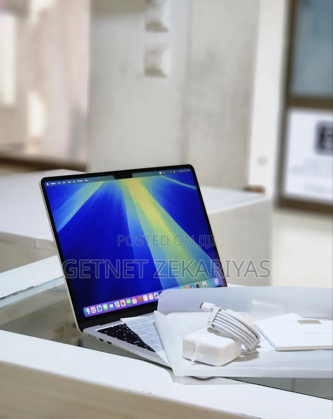 New Laptop Apple MacBook Air 16GB Apple M4 SSD 256GB