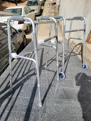 Photo - Walker出𣁋糶wheels - Walker飆能inpatients, or People Who Need Help