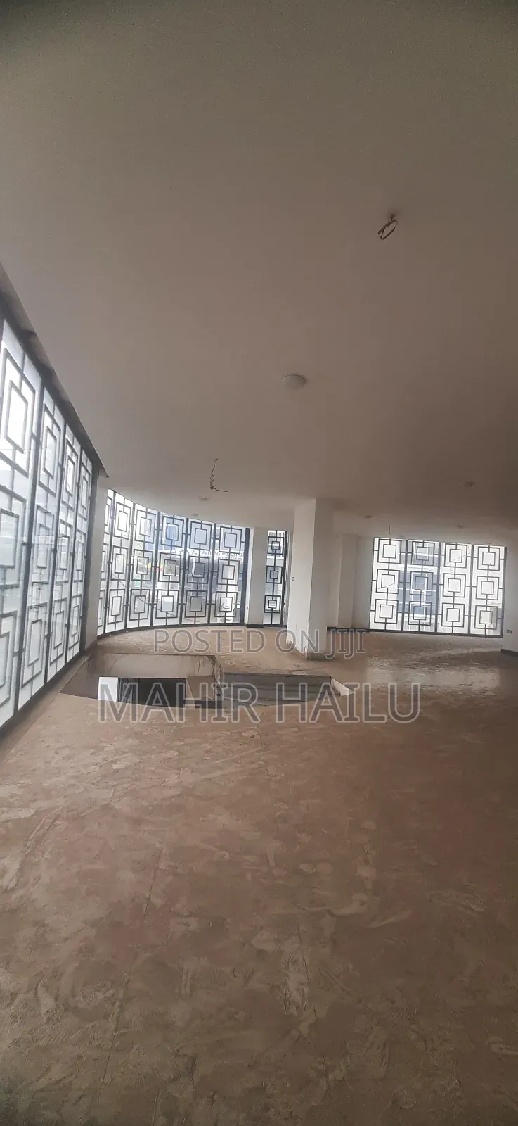 ለክትፎ ቤት ለካፌ ለሬስትራንት ይከራያል