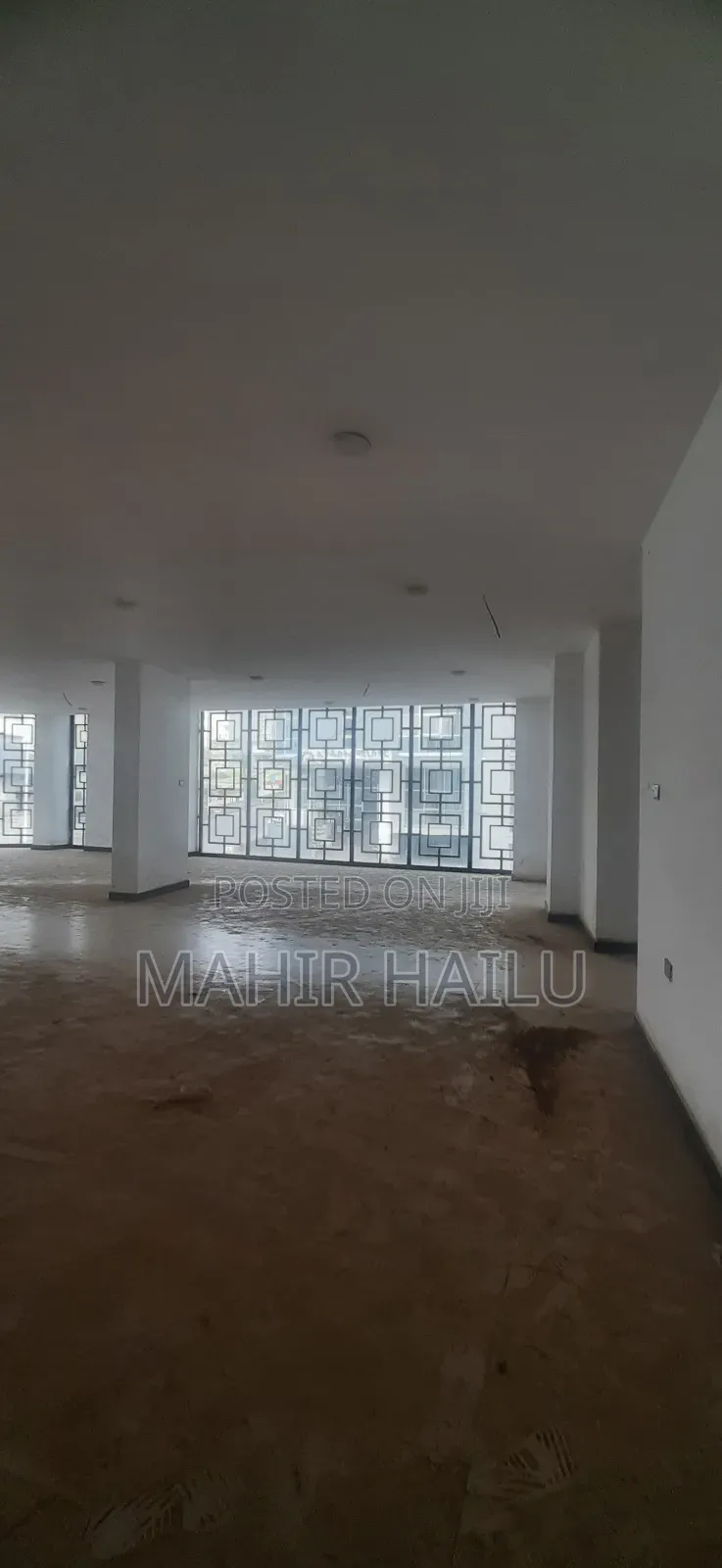 ለክትፎ ቤት ለካፌ ለሬስትራንት ይከራያል