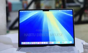 New Laptop Apple MacBook Air 2025 M4 15-Inch 8GB AMD Ryzen 5 SSD 256GB