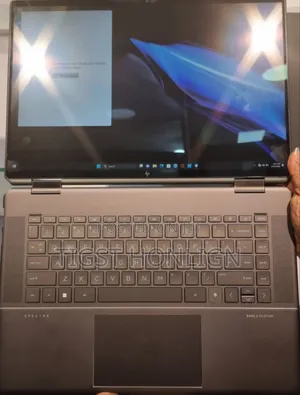 New Laptop HP Spectra 13 16GB Intel Core I7 SSD 1T