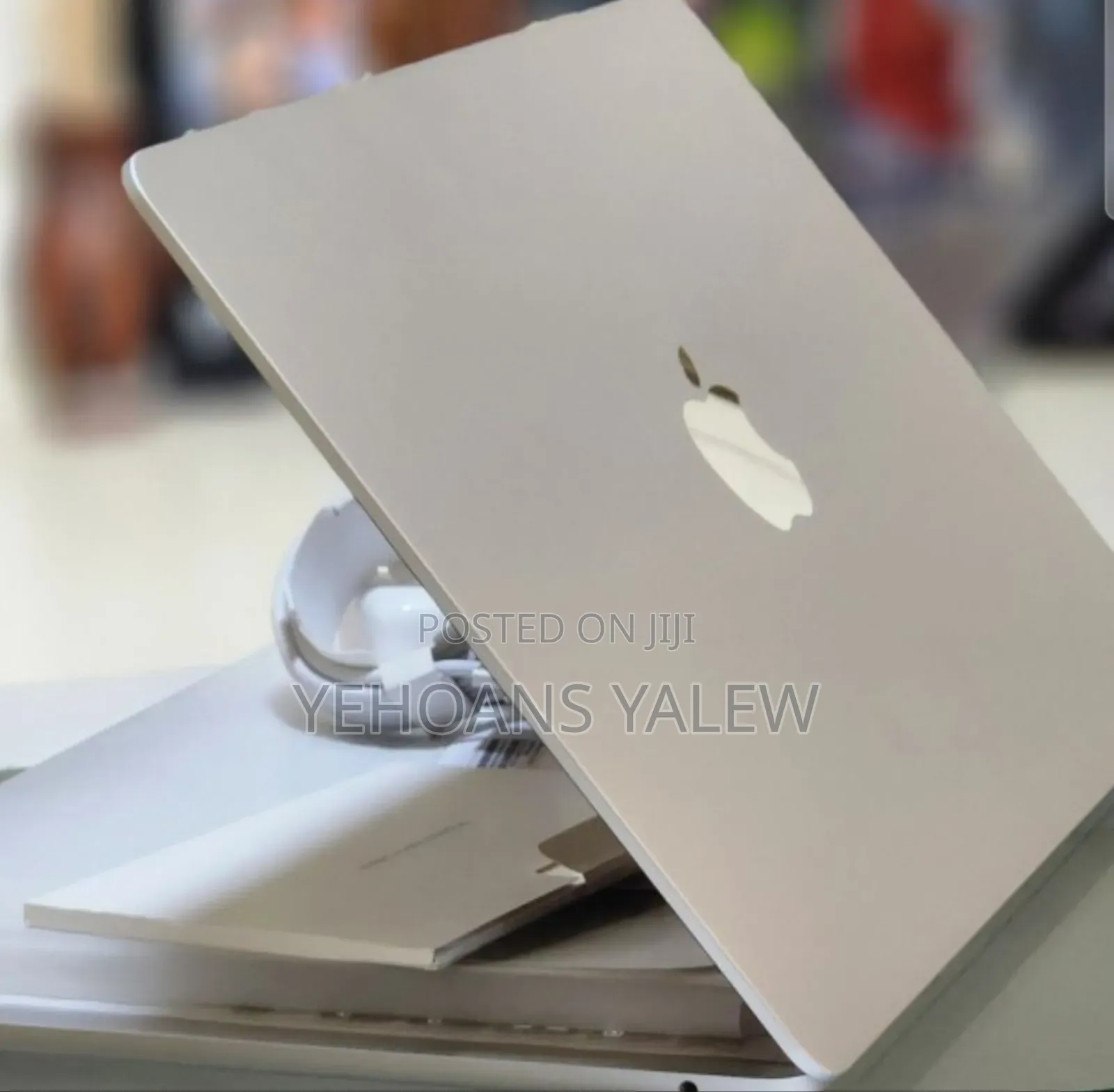 New Laptop Apple MacBook Air 2025 M4 15-inch 16GB Apple M4 SSD 256GB