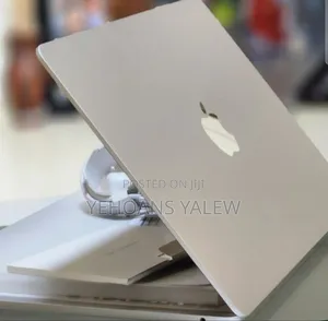 New Laptop Apple MacBook Air 2025 M4 15-inch 16GB Apple M4 SSD 256GB