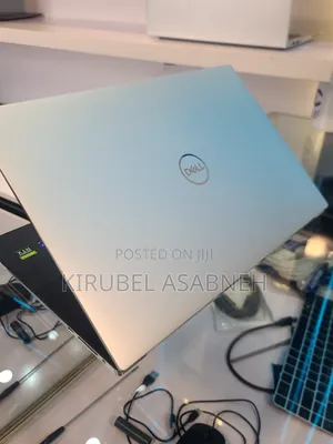 New Laptop Dell XPS 15 32GB Intel Core I9 SSD 2T