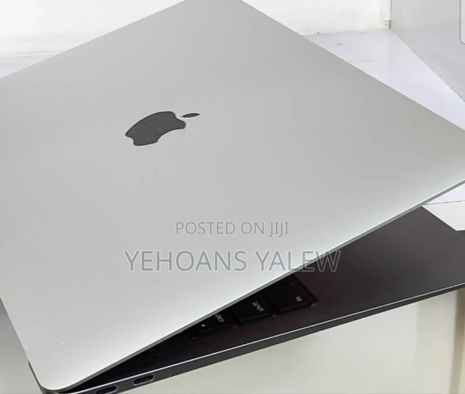 New Laptop Apple MacBook Air 2020 8GB Intel Core I5 SSD 256GB