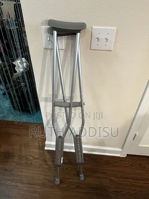 Crutches Help You Stand, Walk and Move Without Putting Your Full Weigh