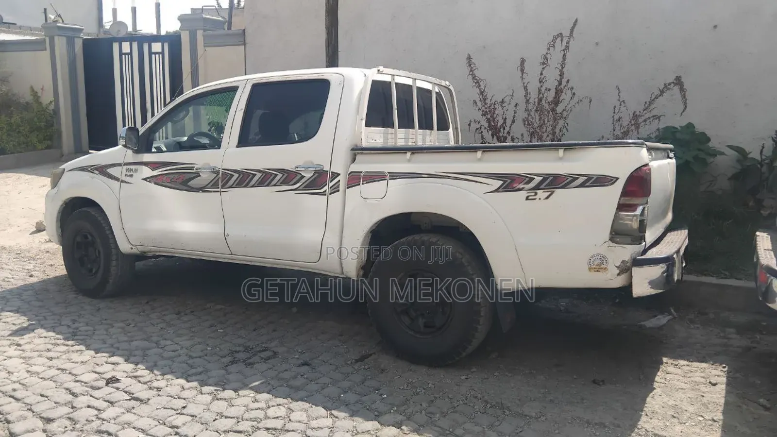 Toyota Hilux 2006 White
