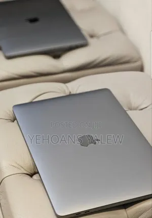 New Laptop Apple MacBook Air 2019 16GB Intel Core I7 SSD 256GB