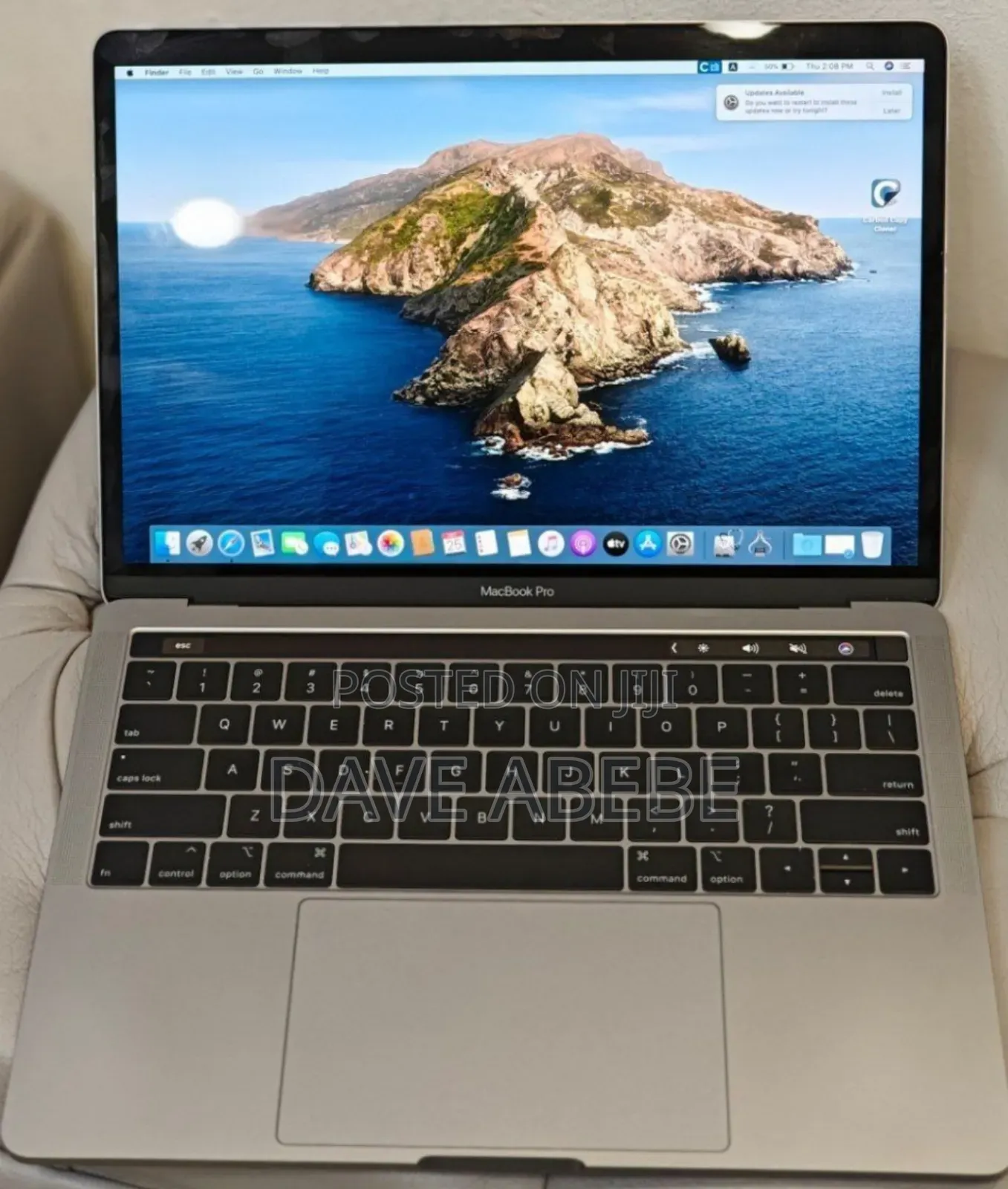 New Laptop Apple MacBook Pro 2019 16GB Intel Core I7 SSD 256GB
