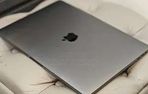 New Laptop Apple MacBook Pro 2019 16GB Intel Core I7 SSD 1T