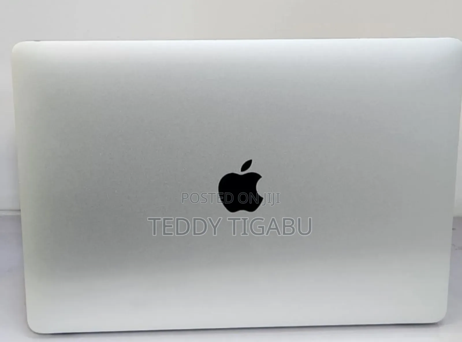 New Laptop Apple MacBook Air 2020 8GB Intel Core i5 SSD 256GB