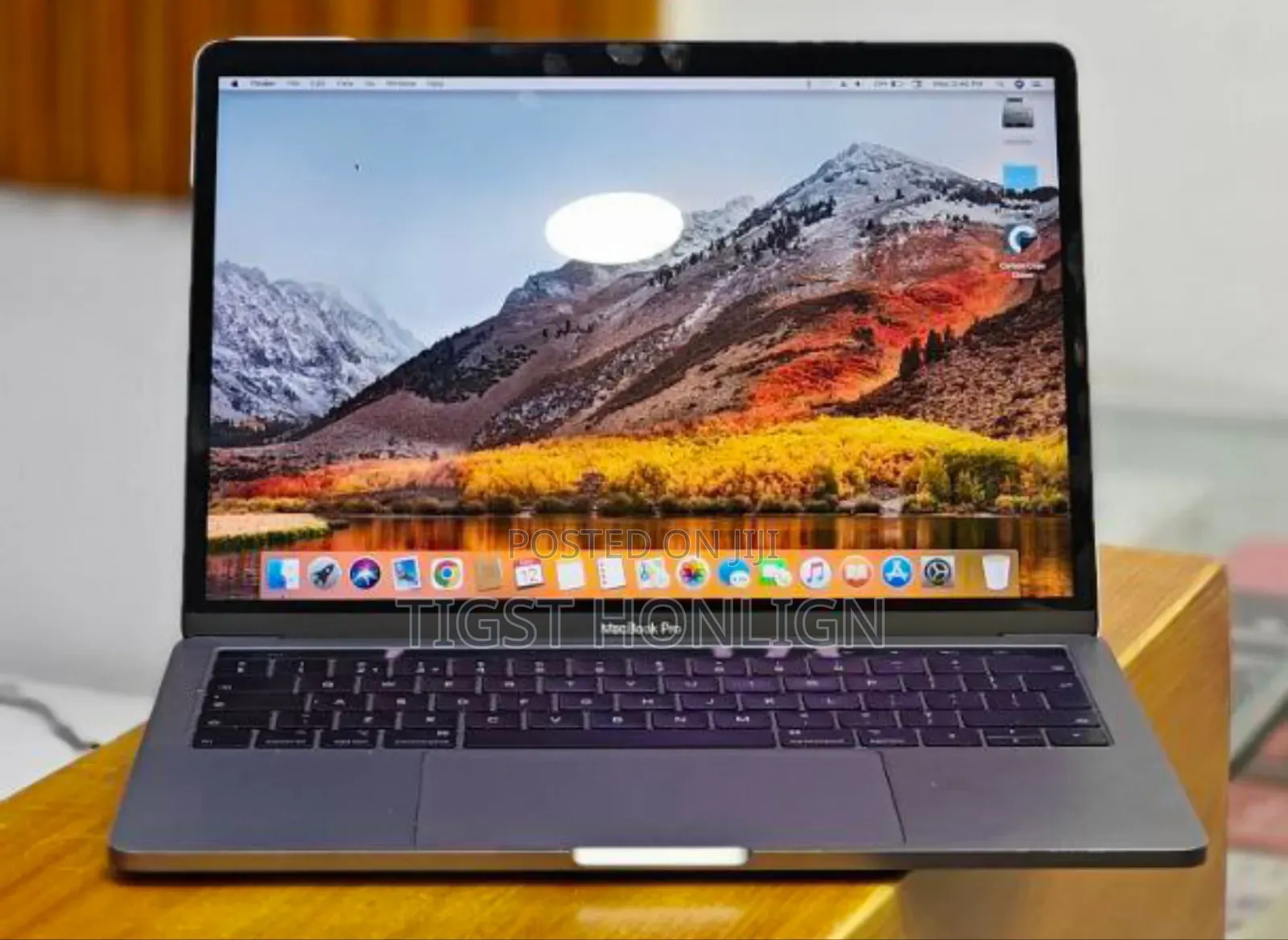 New Laptop Apple MacBook Pro 2019 16GB Intel Core I5 SSD 256GB