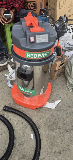 Red East ኢንዱስትሪያል ቫኩም ክሊነር