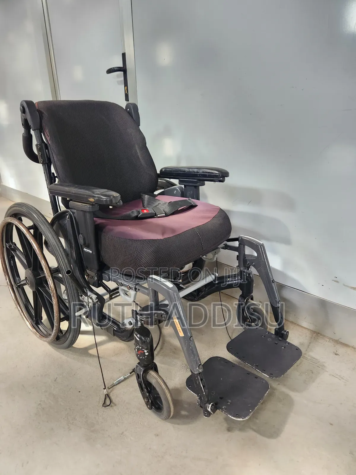 Foldable Wheelchair