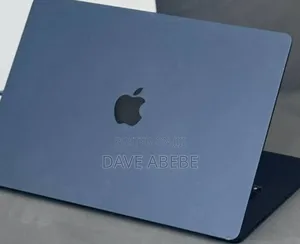 New Laptop Apple MacBook Air 2022 M2 8GB Apple M2 SSD 256GB