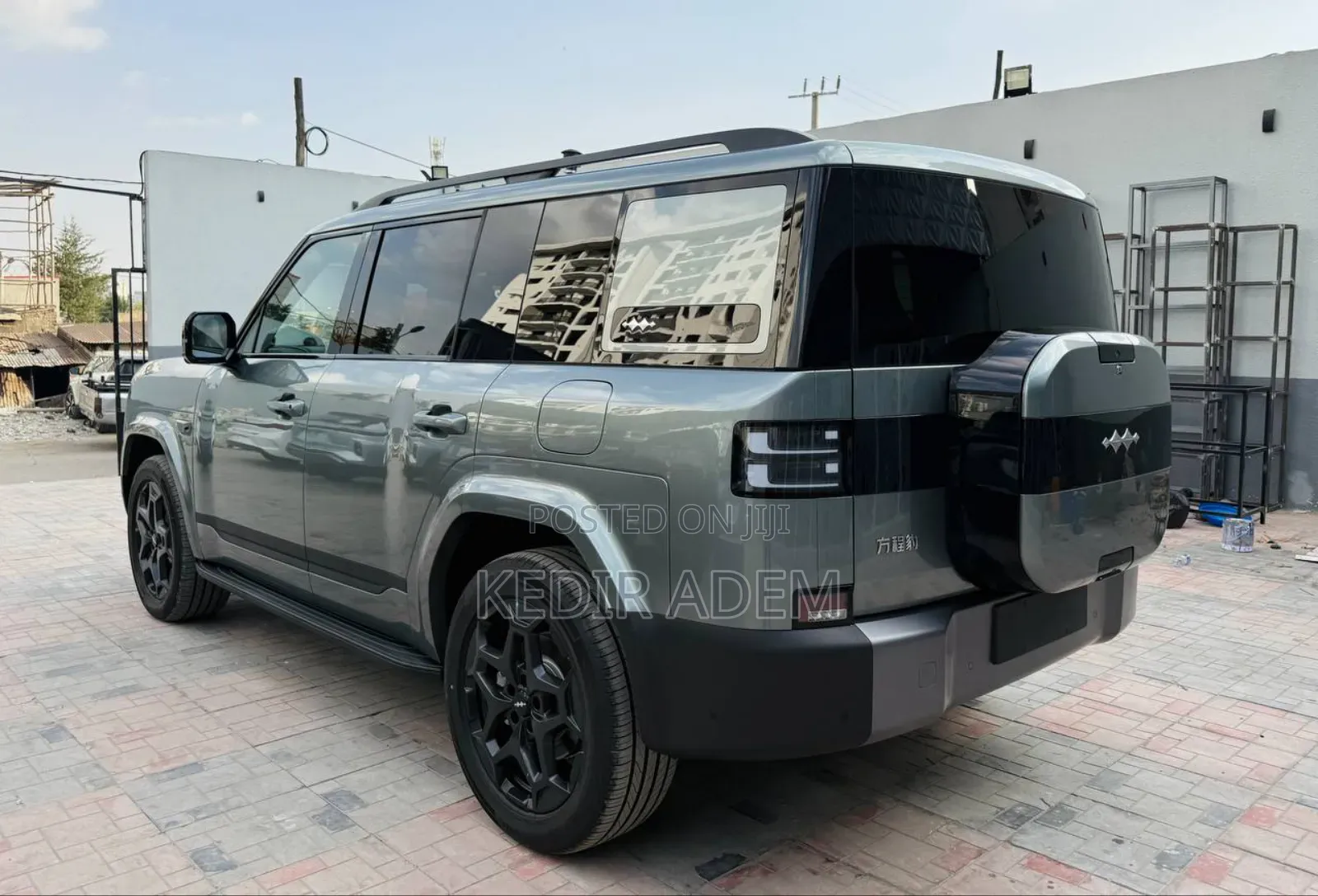 New BYD Leopard 7 2025 Gold