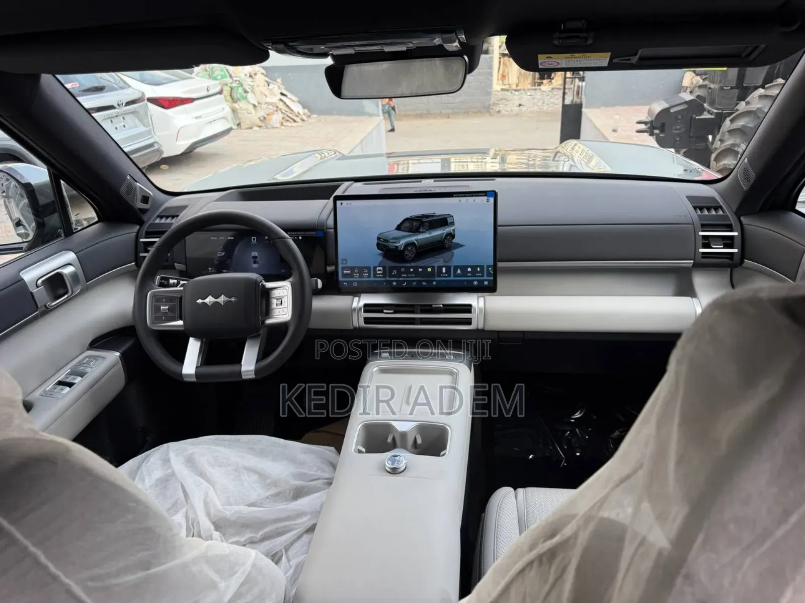 New BYD Leopard 7 2025 Gold