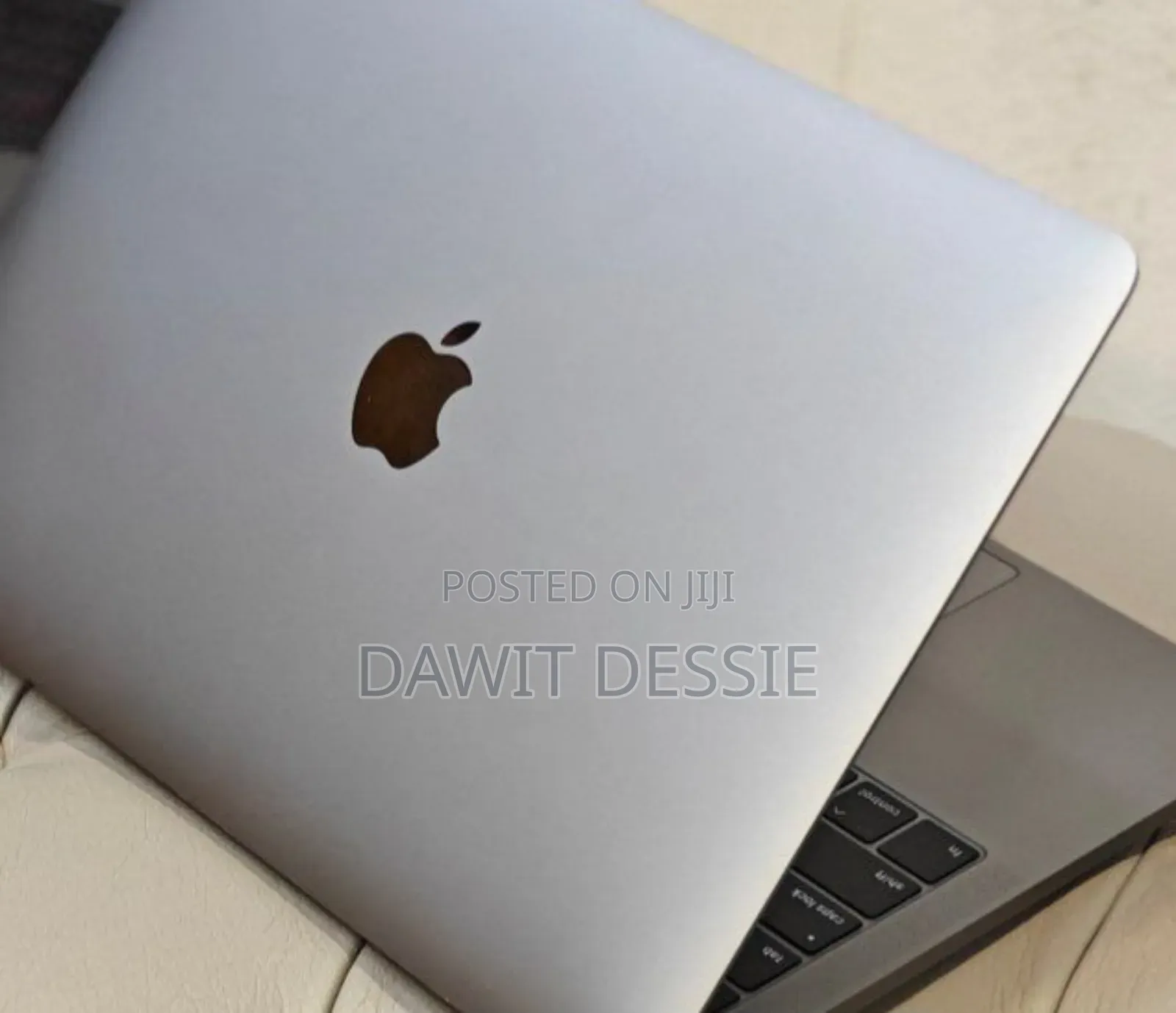 New Laptop Apple MacBook Pro 2019 16GB Intel Core I7 SSD 256GB