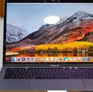 New Laptop Apple MacBook Pro 2019 8GB Intel Core I5 SSD 256GB